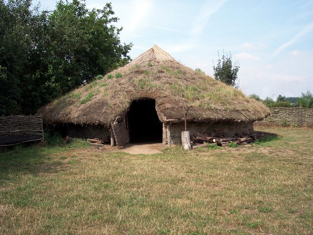 Bronze Age Roundhouse recreation at Flag Fen